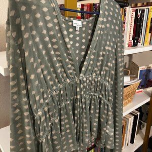 MADISON & BERKELEY Ren Smocked Waist Mesh Knit Top Green, Size XL